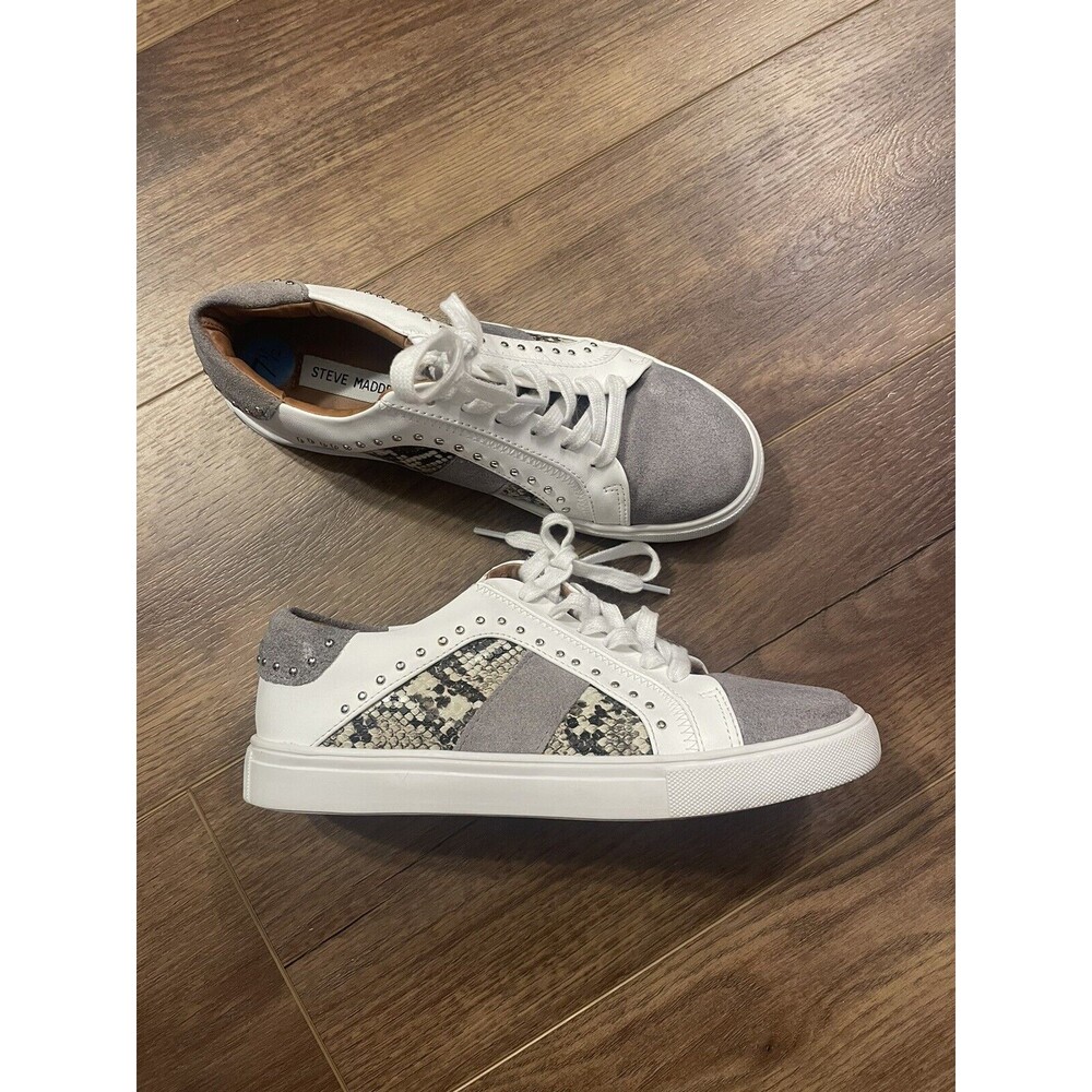 STEVE MADDEN Annita Sneaker Leather Reptile Snakeskin Studs 8 Tennis Shoe